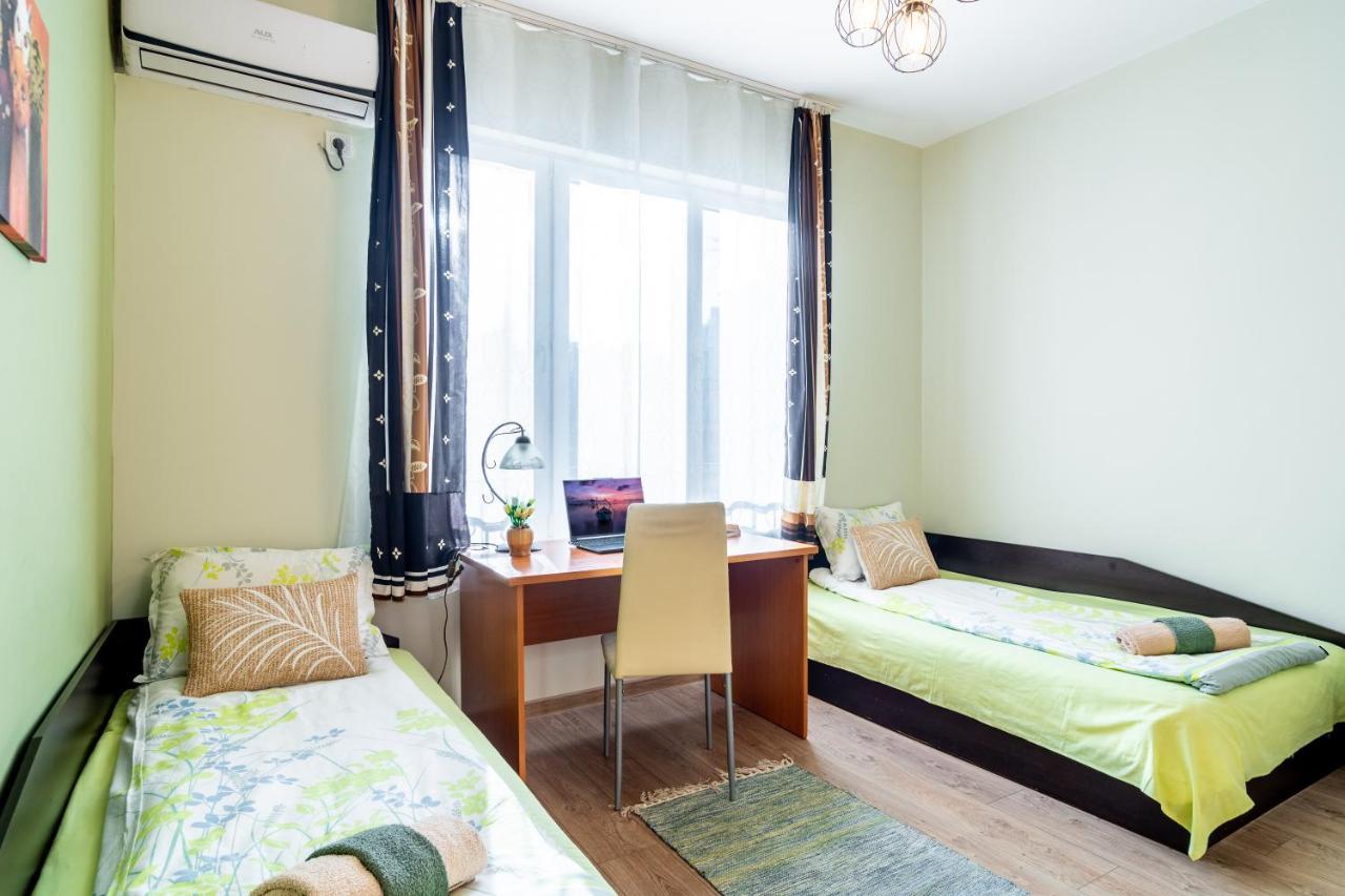 Madrid 2Bdr W Free Parking Near Metro, Serdika Mall Sofia Exterior photo