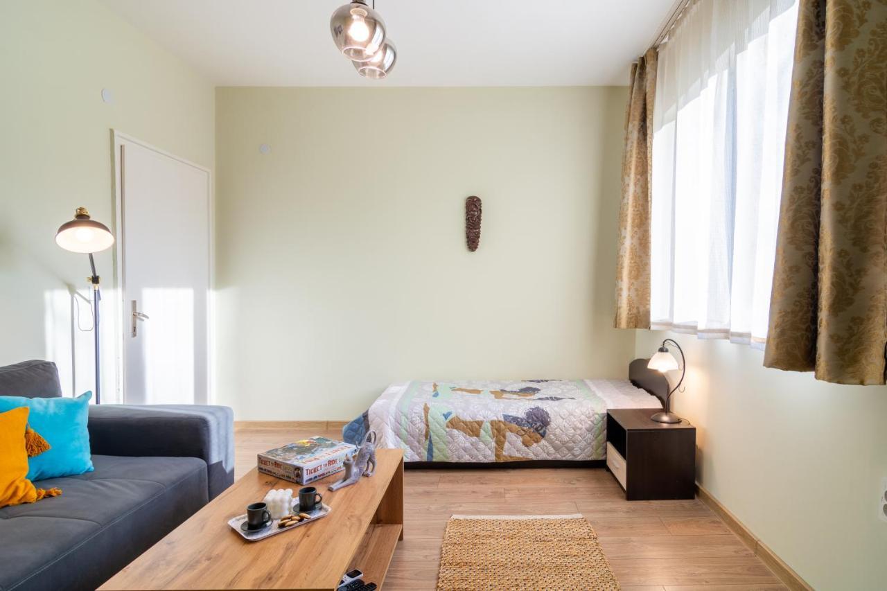 Madrid 2Bdr W Free Parking Near Metro, Serdika Mall Sofia Exterior photo